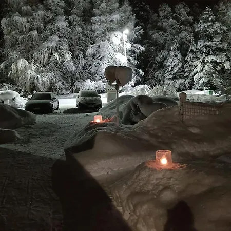 Alloggio in famiglia Winter Woods Family - With Traditional Wood-fired Sauna *