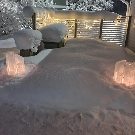 Winter Woods Family - With Traditional Wood-fired Sauna